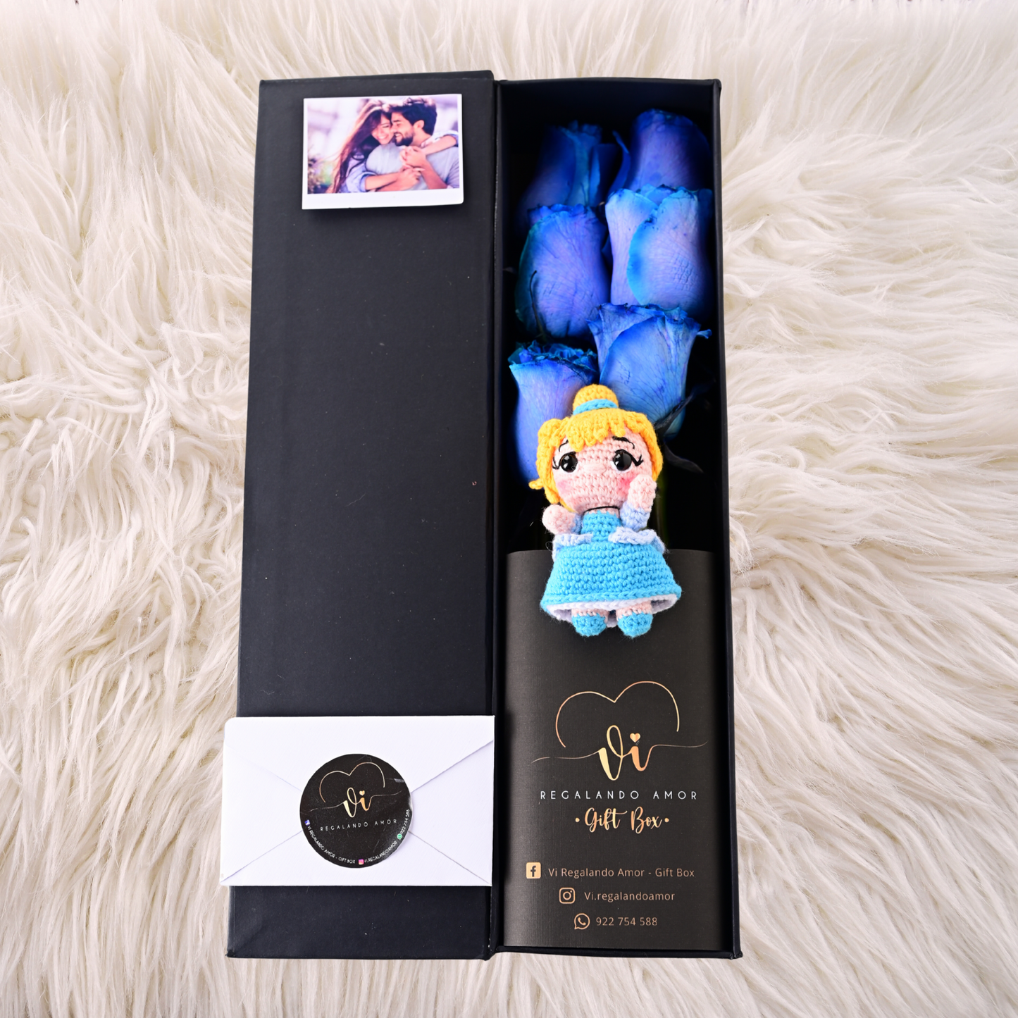 Box Luxury Rosas Azules + Cenicienta