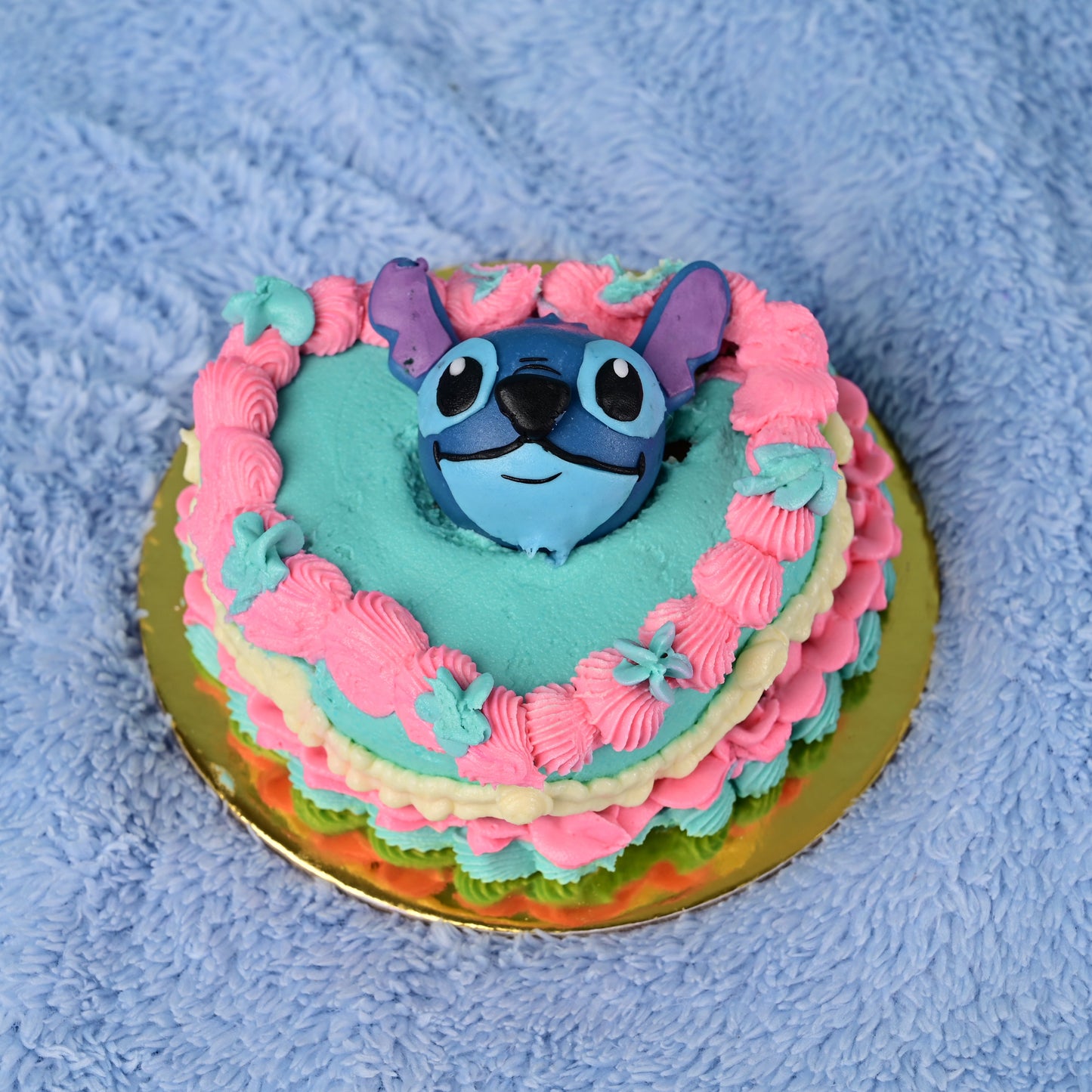 Mini Torta Stitch – Porción para 1 a 2 personas