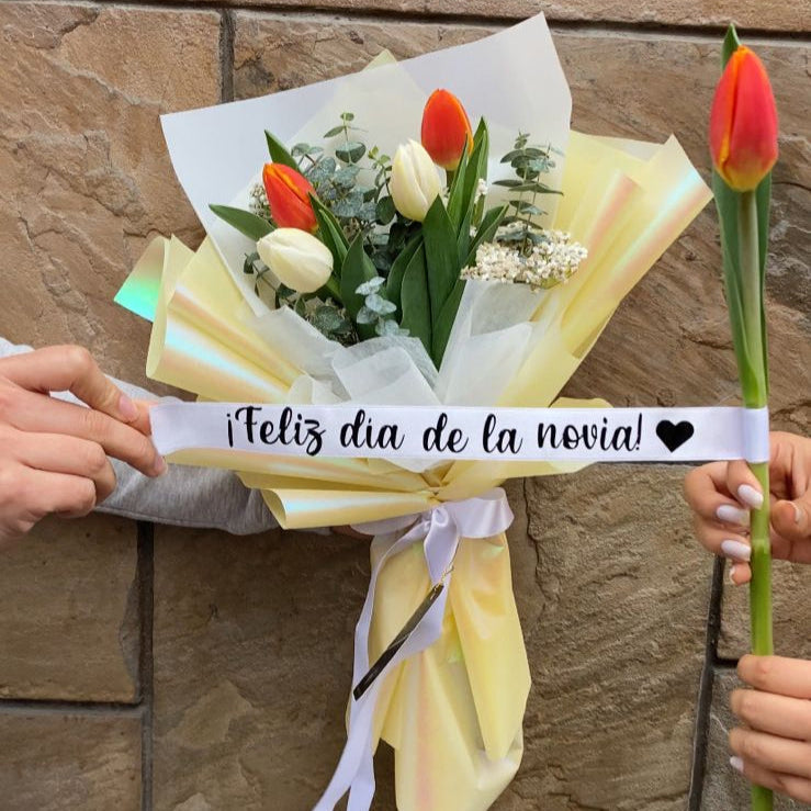 Tulipanes con Frase Personalizada