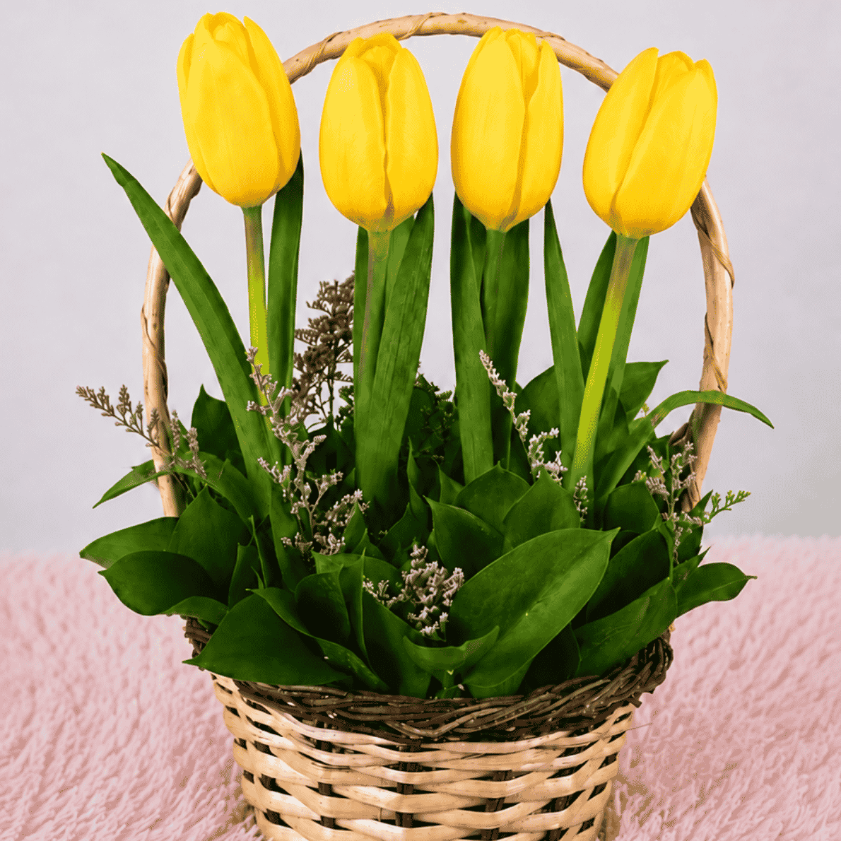 Mini Canasta Deysi 4 Tulipanes Amarillas