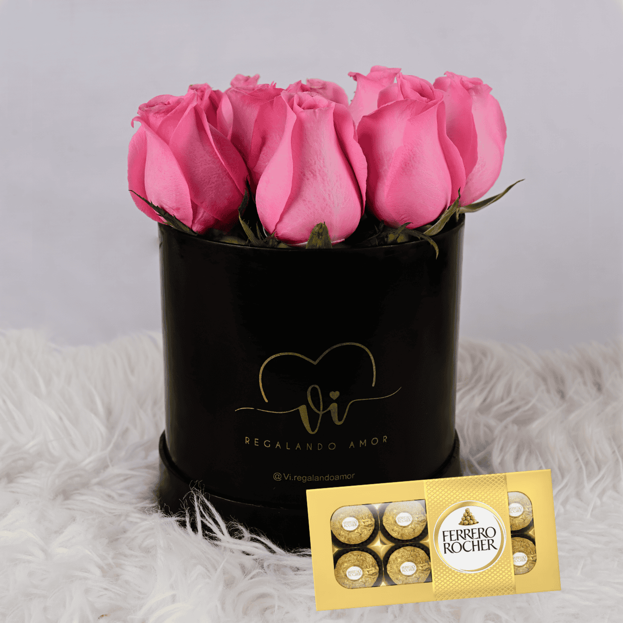 Box clasico de rosas rosadas + Chocolate