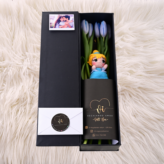 Box Luxury Tulipanes Celestes + Cenicienta
