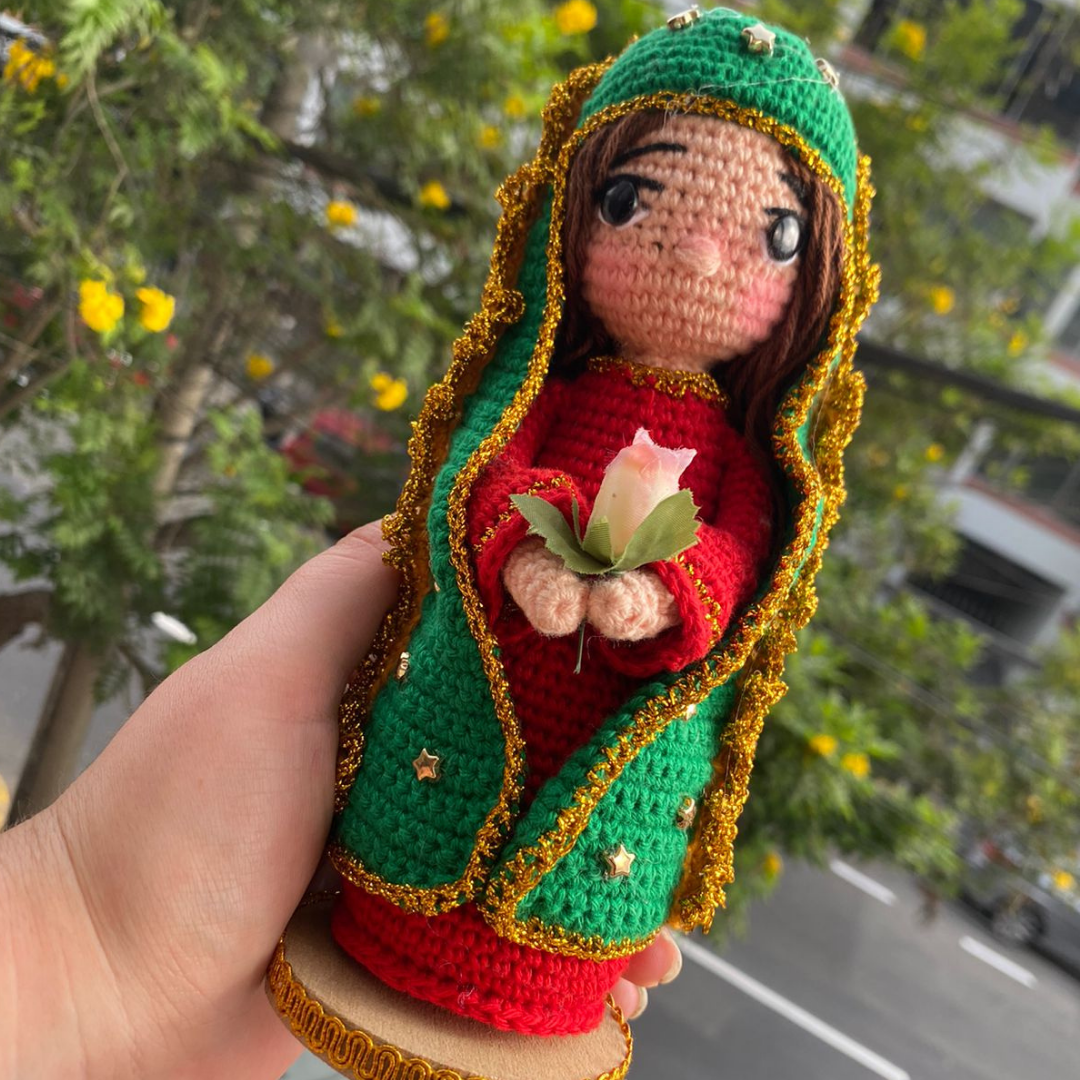 Amigurumi Tejido Virgen de Guadalupe