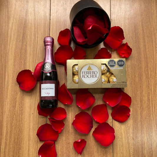 Box de 3 a 5 rosas de pétalos con champan ricadonna de 200 ml y Ferrero Rocher de 8 unidades 