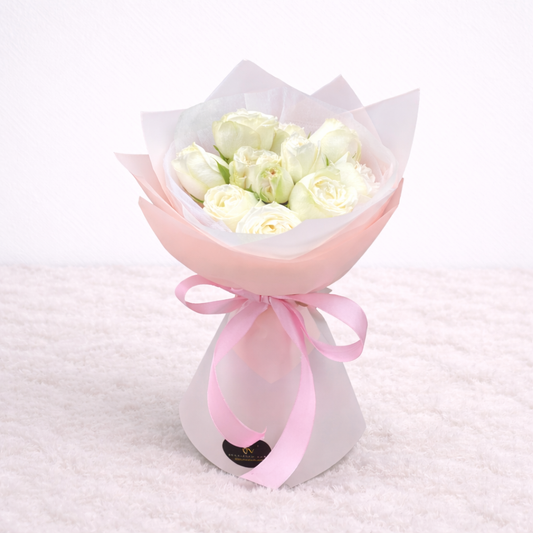 Mini Ramo Blair Rosas Inglesas Blancas