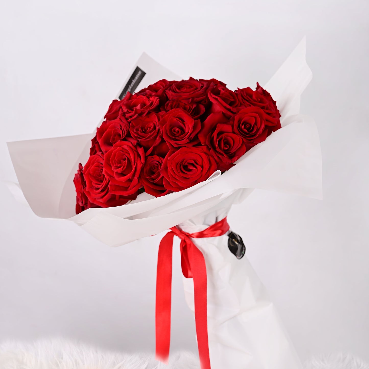 Ramo Clásico de 24 Rosas Rojas
