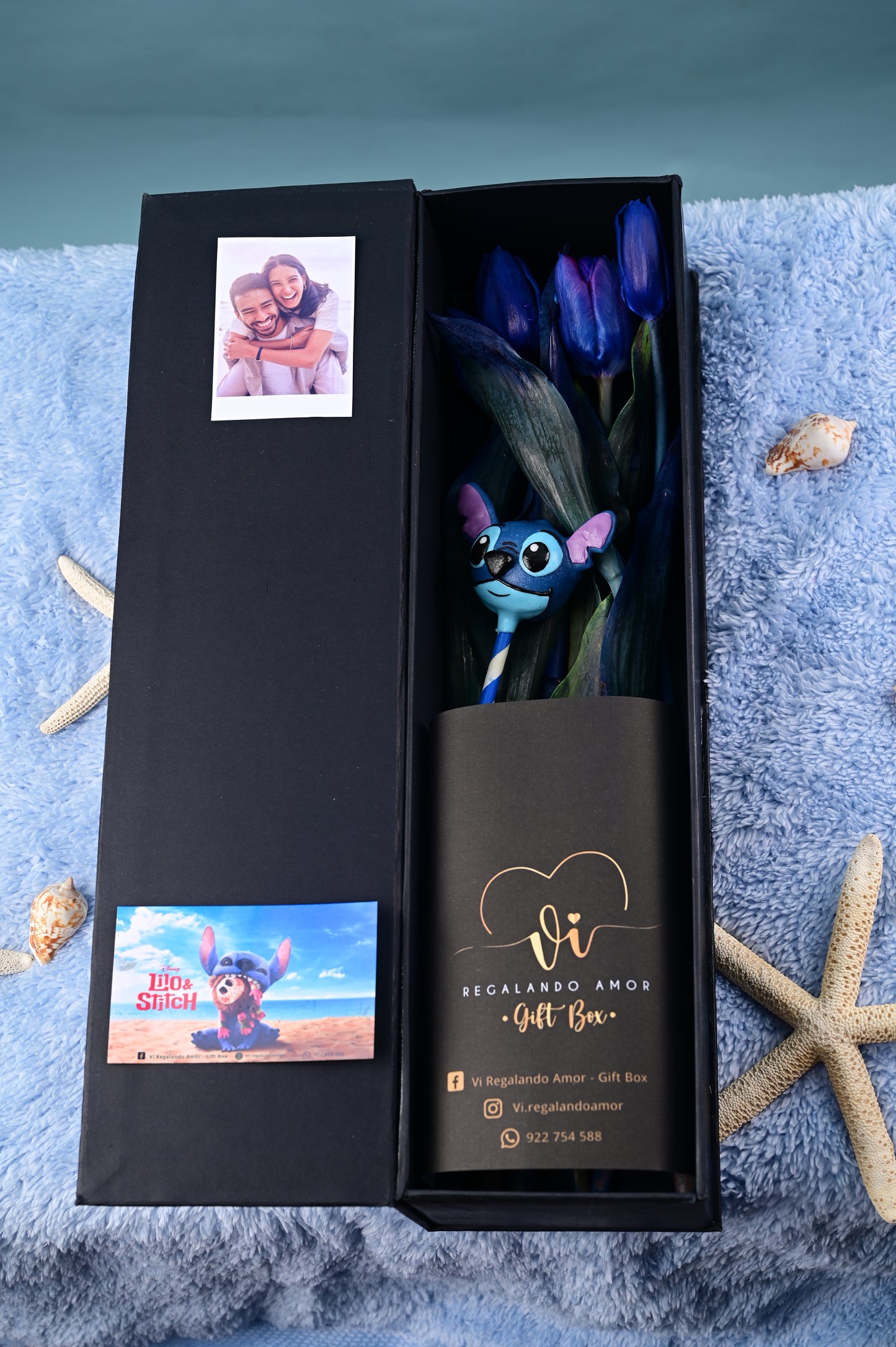Box Luxury 6 Tulipanes Azules + Cakepop de Stitch
