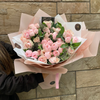 Ramo Almendra – Rosas inglesas rosadas