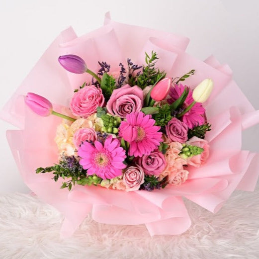 ramo de rosas tulipanes gerberas dia de la novia