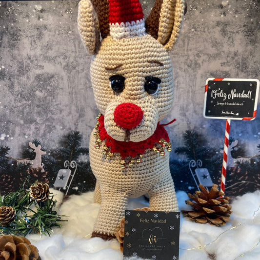 Reno de 26 cm de alto amigurumi navideño