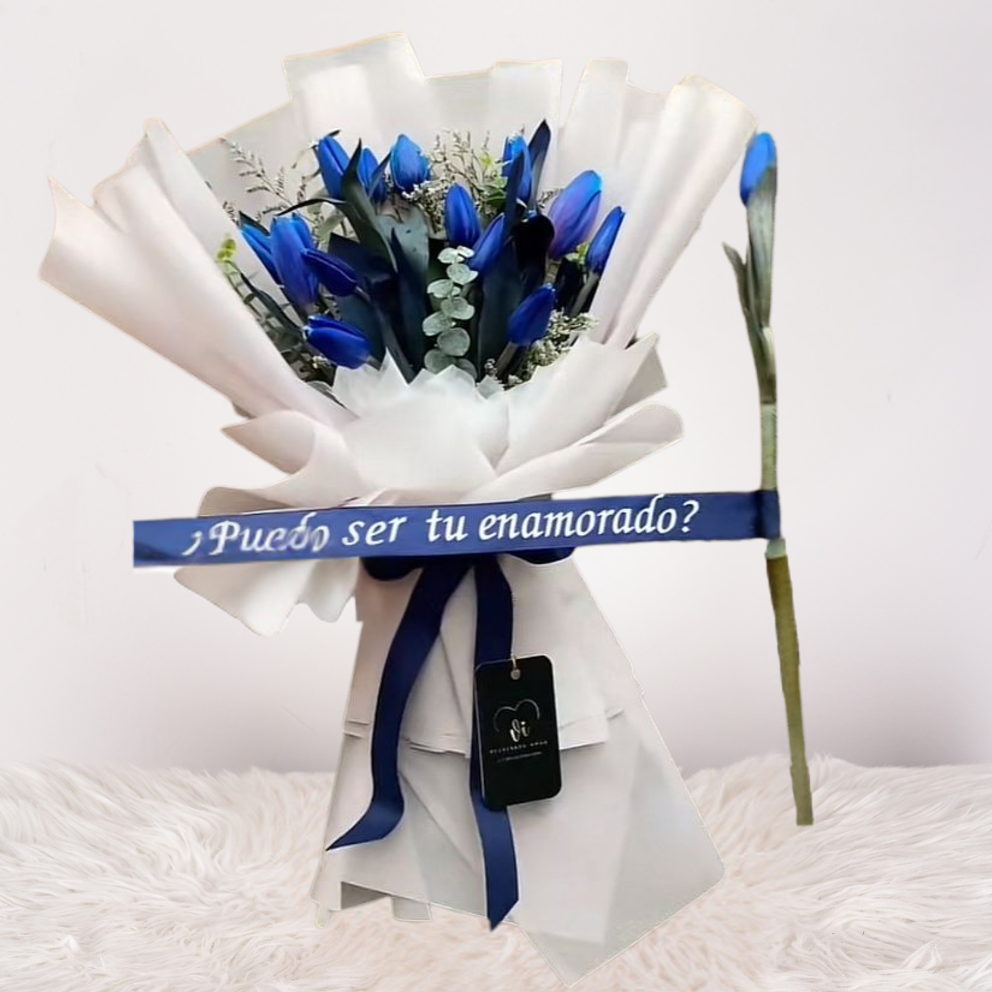 Ramo Giorgia – 15 Tulipanes Azules + Cinta