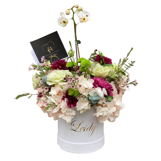 Box Anahí Floral con Mini Orquídea