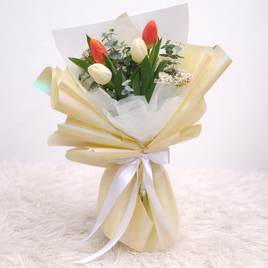 Ramo Coral – Tulipanes con Frase Personalizada