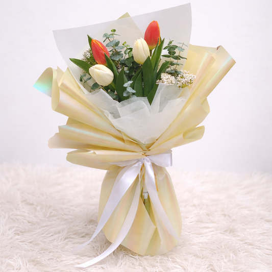 Ramo Coral – Tulipanes con Frase Personalizada