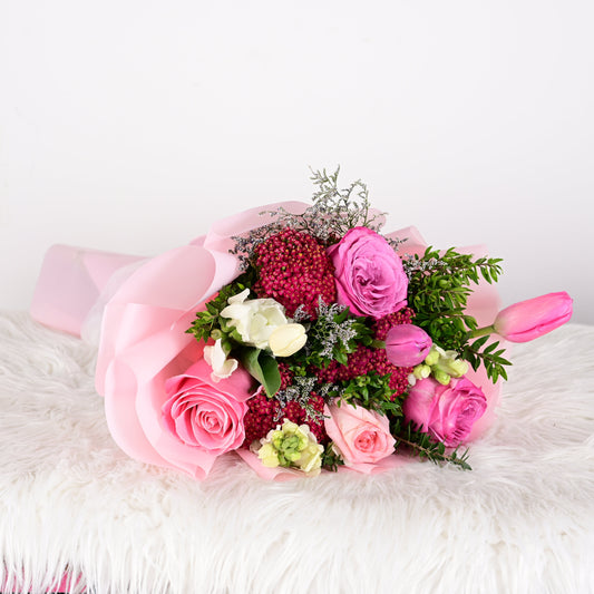 ramo alhena rosas y tulipanes dia de la novia